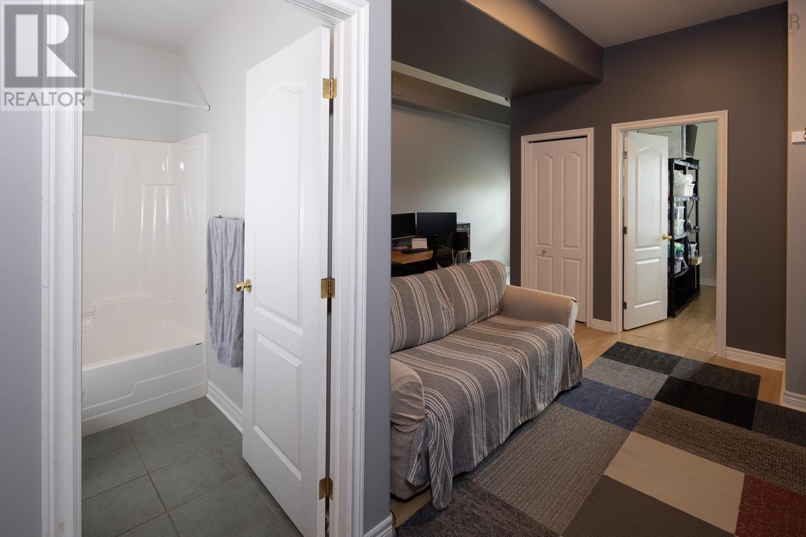 3836 Memorial Drive, Halifax, Nova Scotia  B3K 6R6 - Photo 31 - 202512304