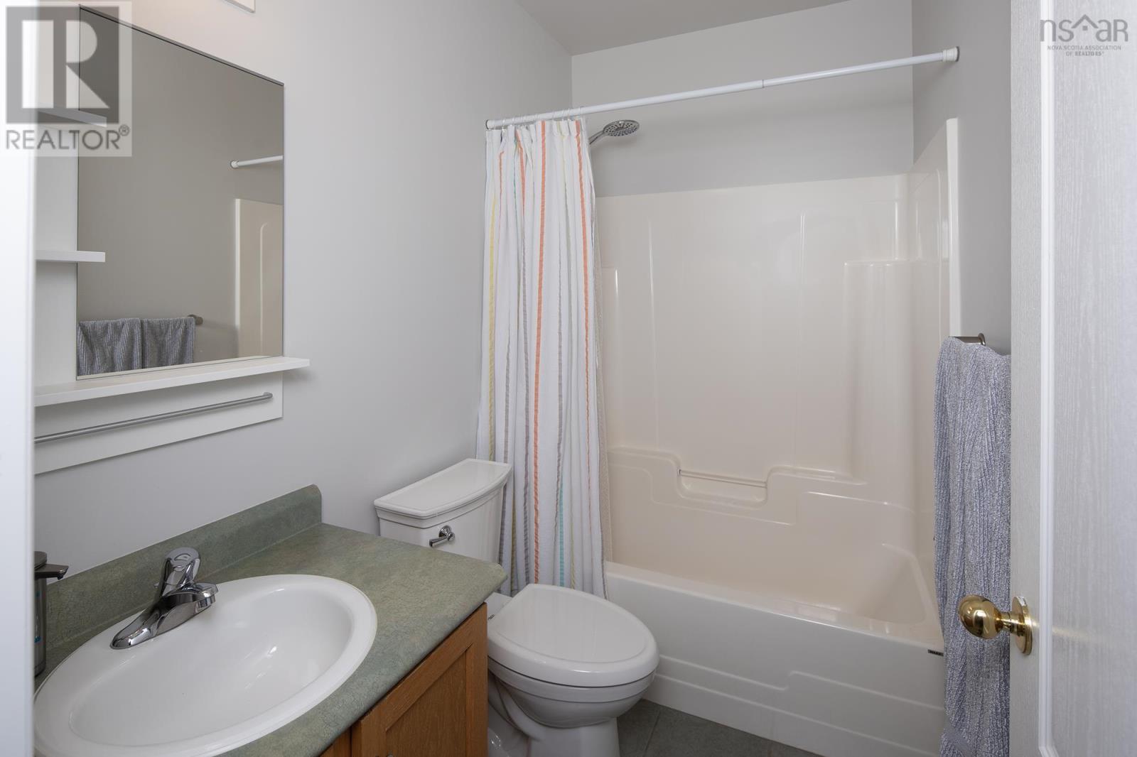 3836 Memorial Drive, Halifax, Nova Scotia  B3K 6R6 - Photo 32 - 202512304