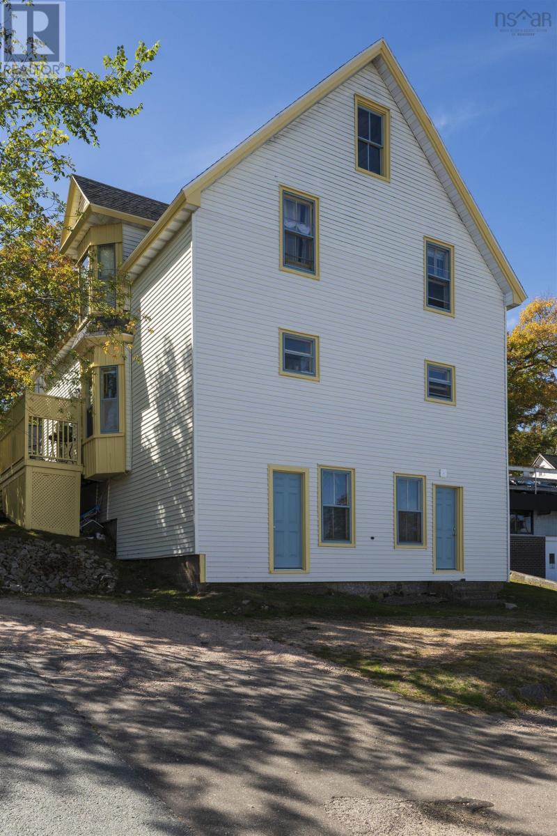 92-94 Pleasant Streets, Bridgewater, Nova Scotia B4V 1N2 - Photo 20 - 202527896