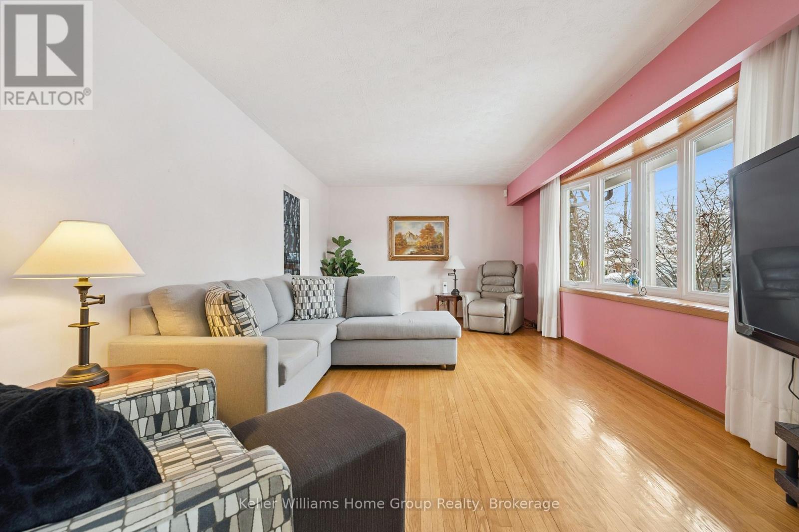 62 Brentwood Drive, Guelph, Ontario  N1H 5M7 - Photo 7 - X12633342