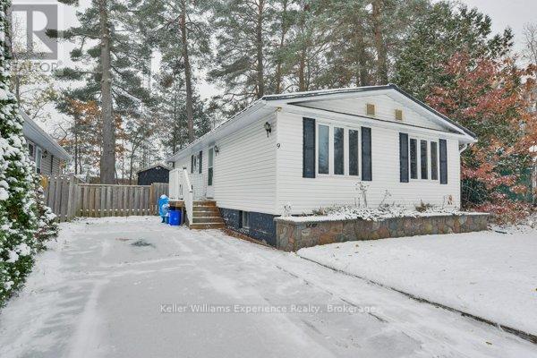 9 Dudley Drive, Bracebridge, Ontario  P1L 1K2 - Photo 2 - X12633444