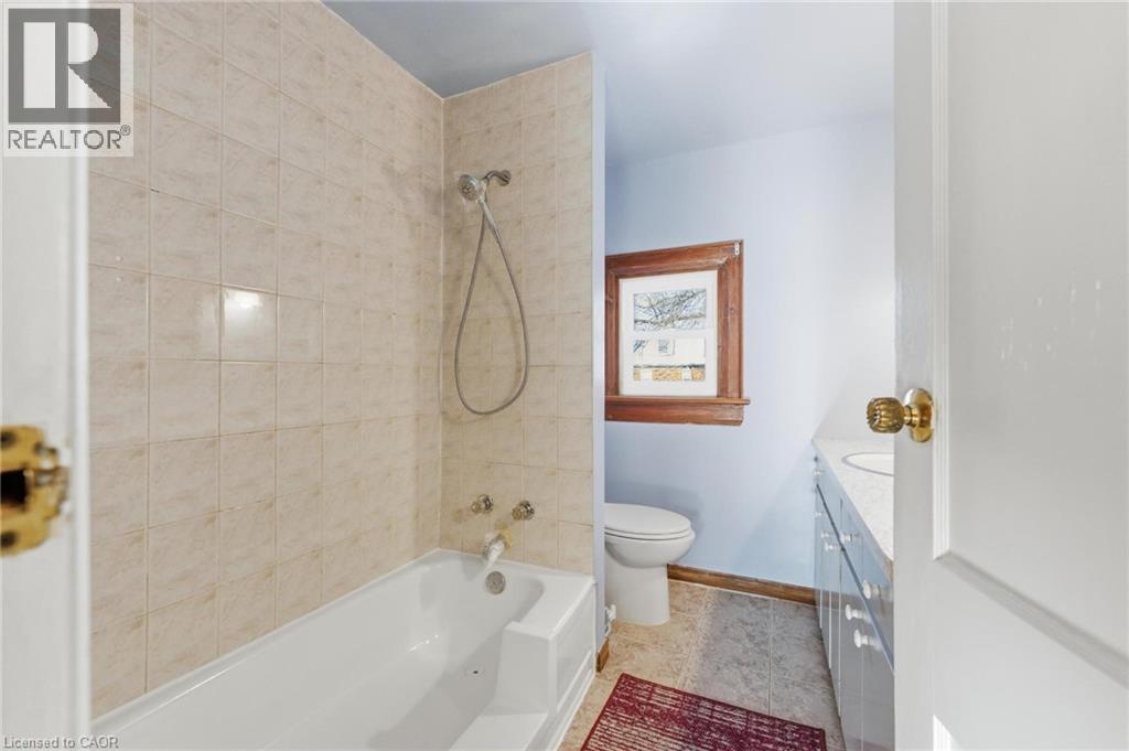 24 Mahoney Avenue, Toronto, Ontario  M6M 2H4 - Photo 19 - 40793906