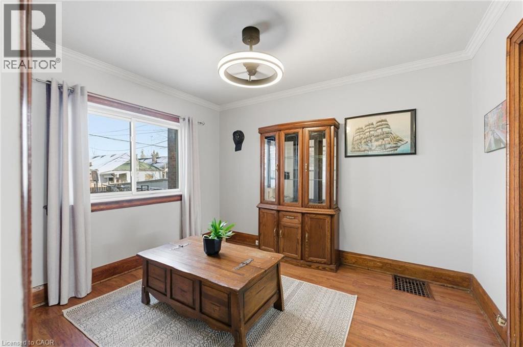 24 Mahoney Avenue, Toronto, Ontario  M6M 2H4 - Photo 8 - 40793906