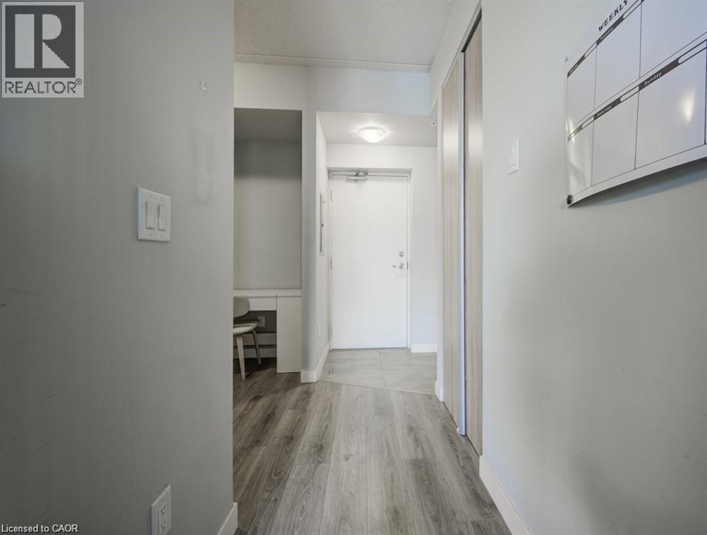 318 Spruce Street Unit# 1806, Waterloo, Ontario  N2L 3M6 - Photo 4 - 40792875