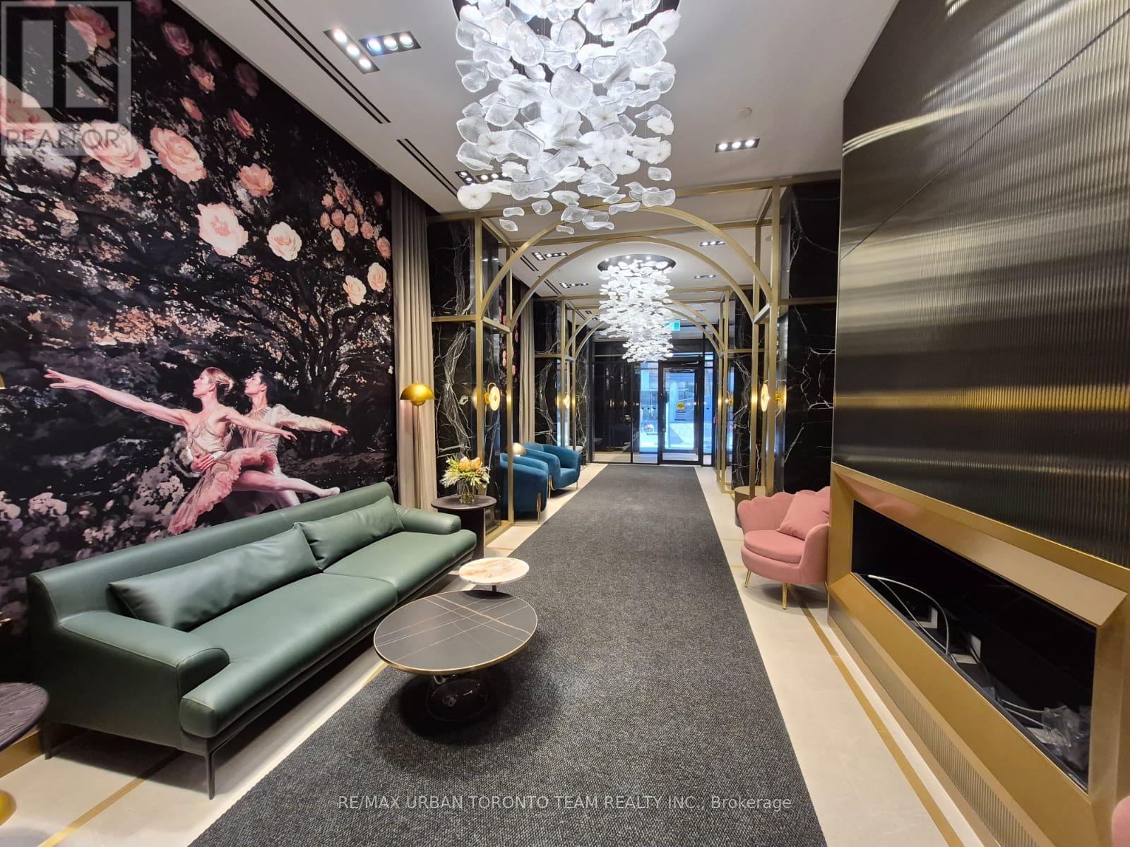 2801 - 771 YONGE STREET, Toronto, Ontario