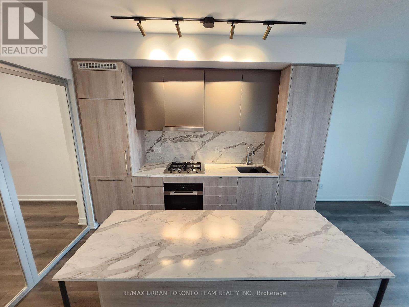 2801 - 771 Yonge Street, Toronto, Ontario  M4W 0B8 - Photo 6 - C12633394