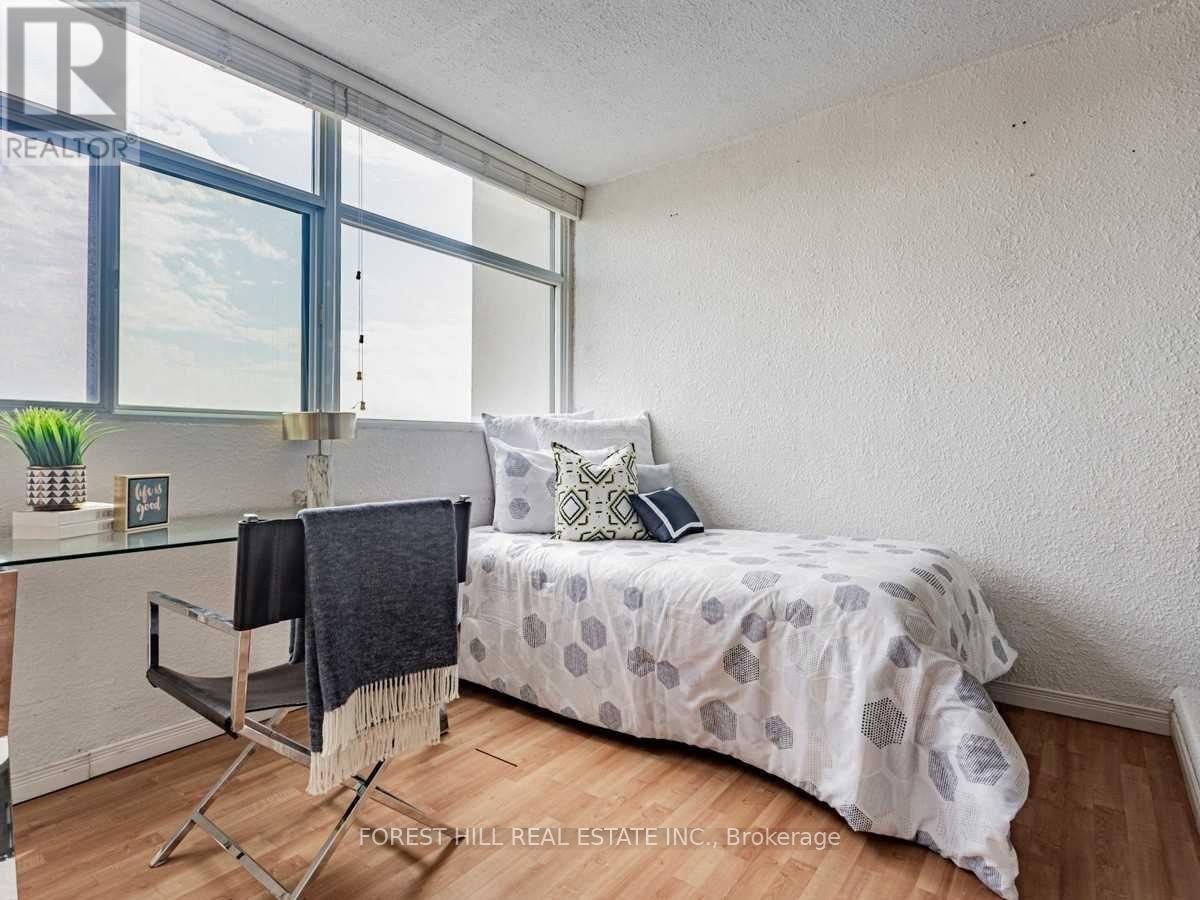 2004 - 100 Antibes Drive, Toronto, Ontario  M2R 3N1 - Photo 16 - C12633408