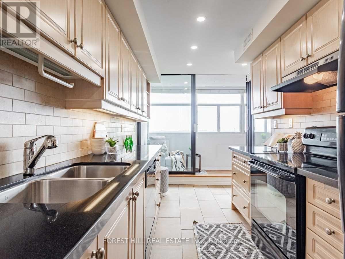 2004 - 100 Antibes Drive, Toronto, Ontario  M2R 3N1 - Photo 21 - C12633408