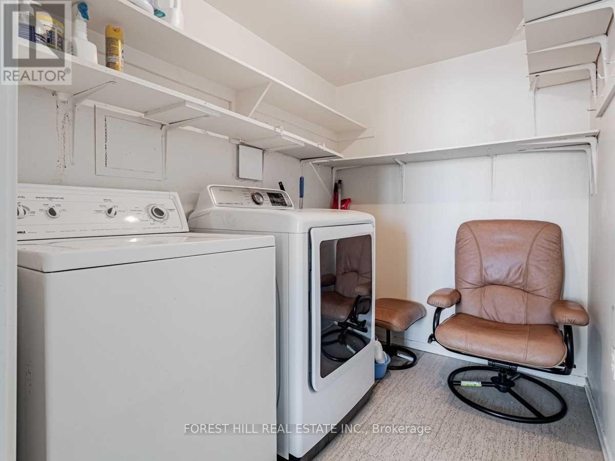 2004 - 100 Antibes Drive, Toronto, Ontario  M2R 3N1 - Photo 27 - C12633408