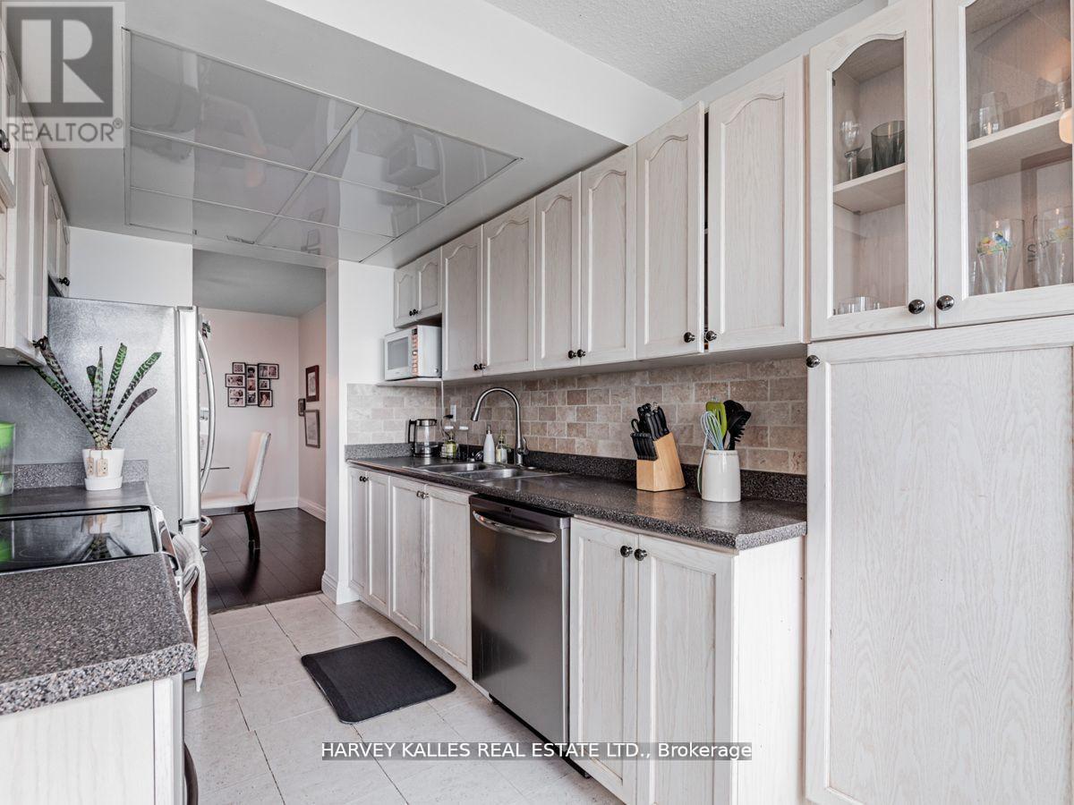 1408 - 133 Torresdale Avenue, Toronto (Westminster-Branson), Ontario  M2R 3T2 - Photo 5 - C12633462