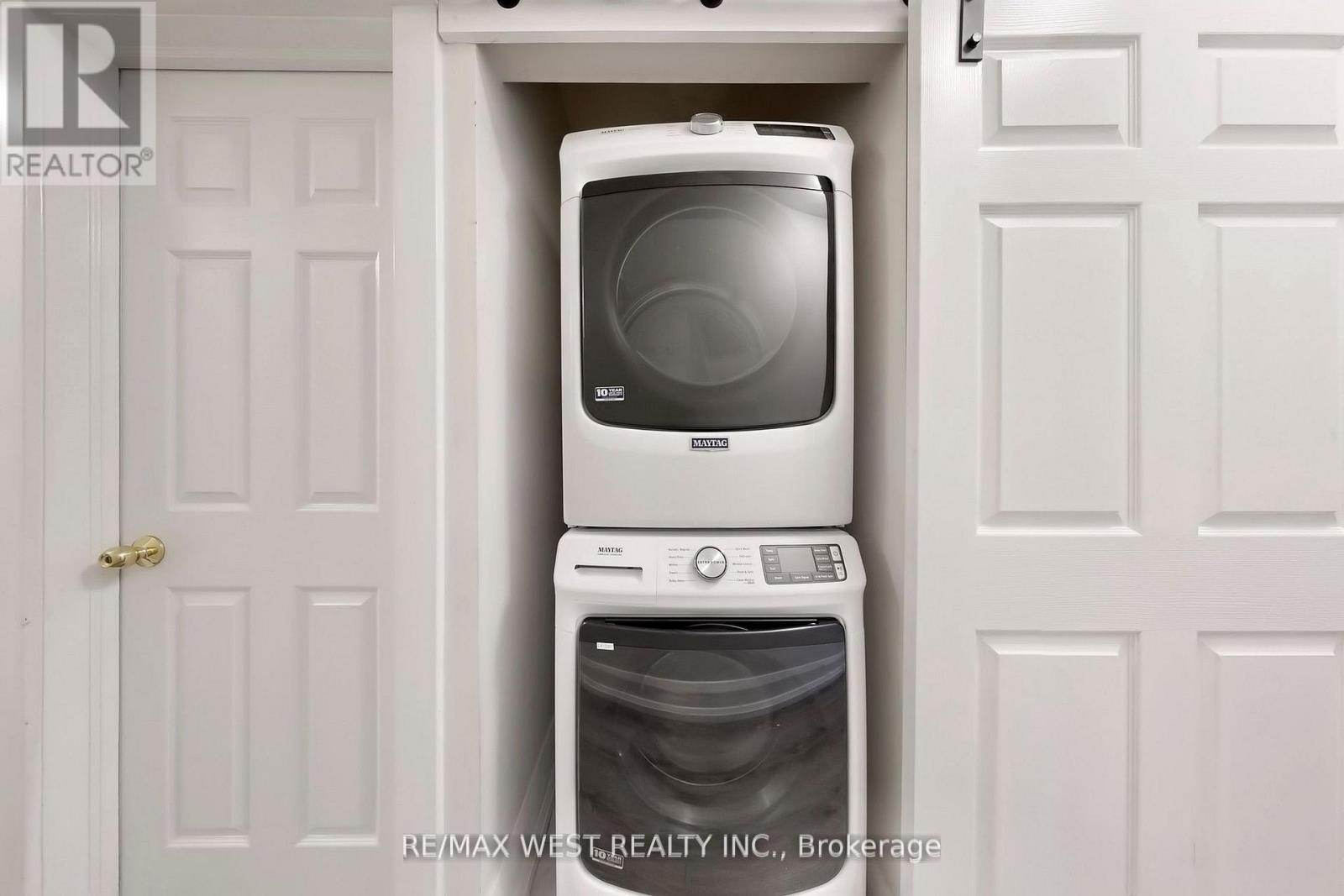 Building 1 Unit 2 - 9 Humewood Court, Toronto, Ontario  M6C 1C9 - Photo 31 - C12633478