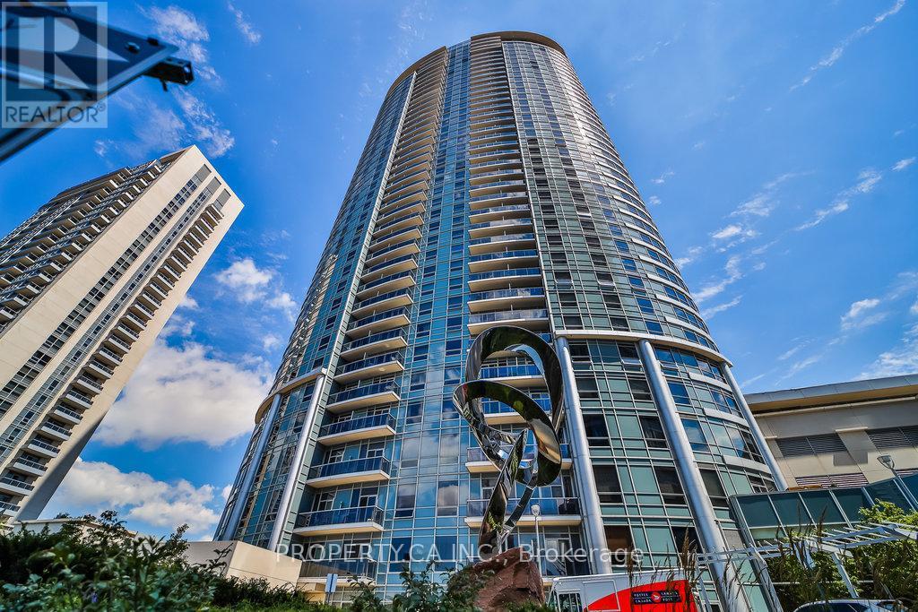 1219 - 135 Village Green Square, Toronto, Ontario  M1S 0G4 - Photo 2 - E12633422