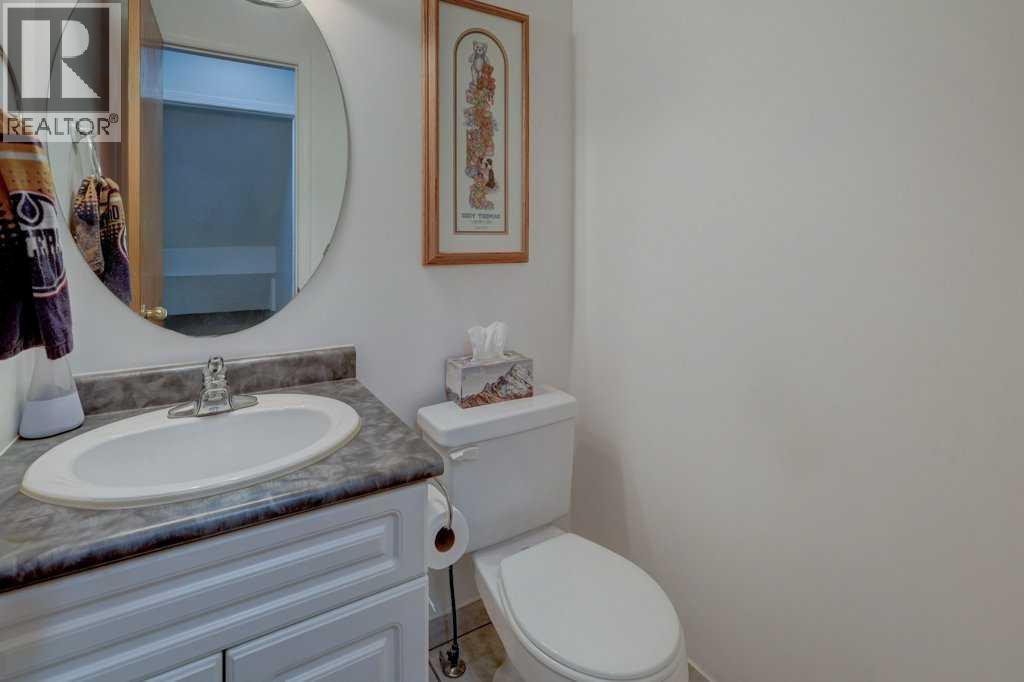 13 Ross Place, Crossfield, Alberta  T0M 0S0 - Photo 11 - A2262298