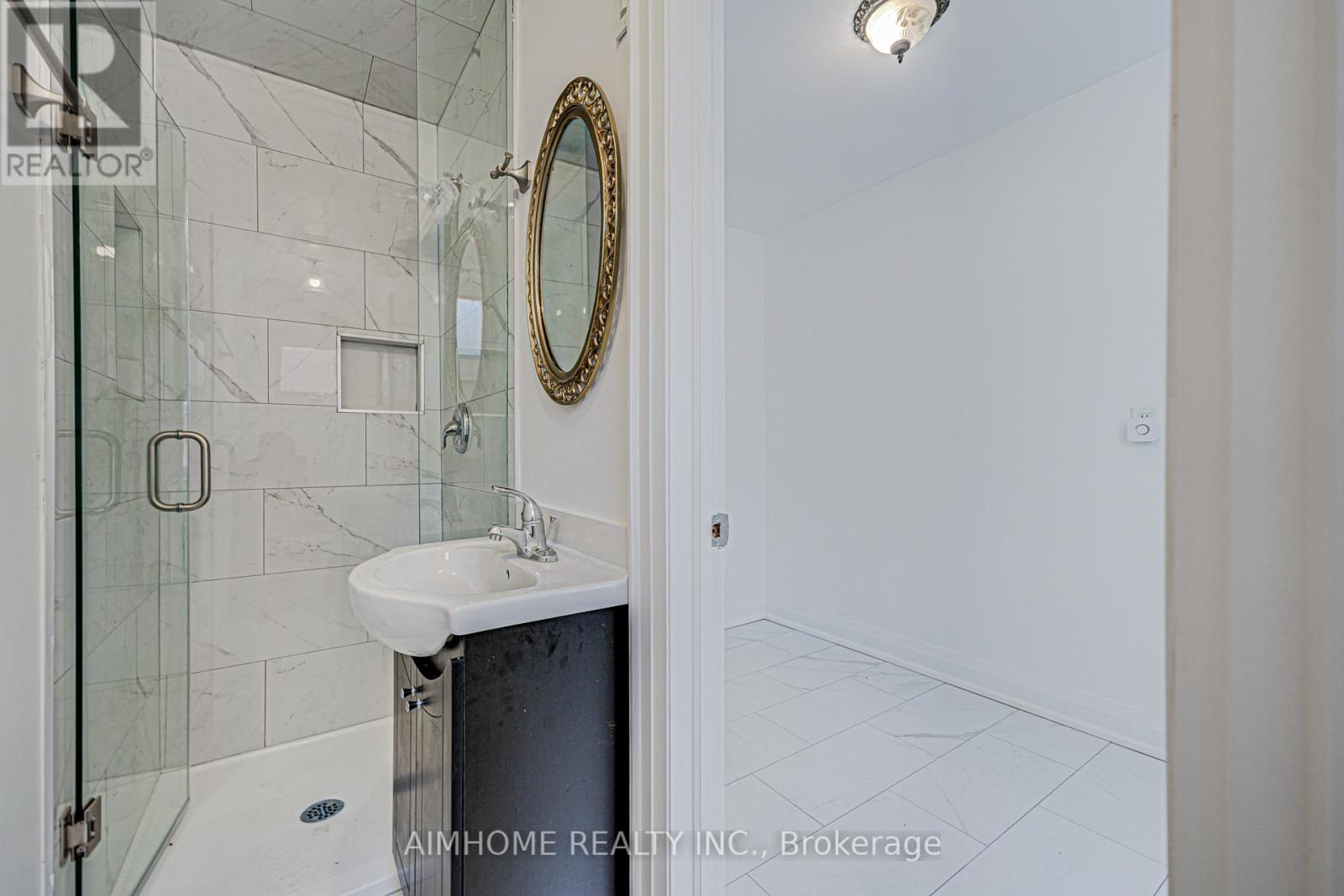 Lower - 2575 Benedet Drive N, Mississauga, Ontario L5J 4H6 - Photo 26 - W12587504