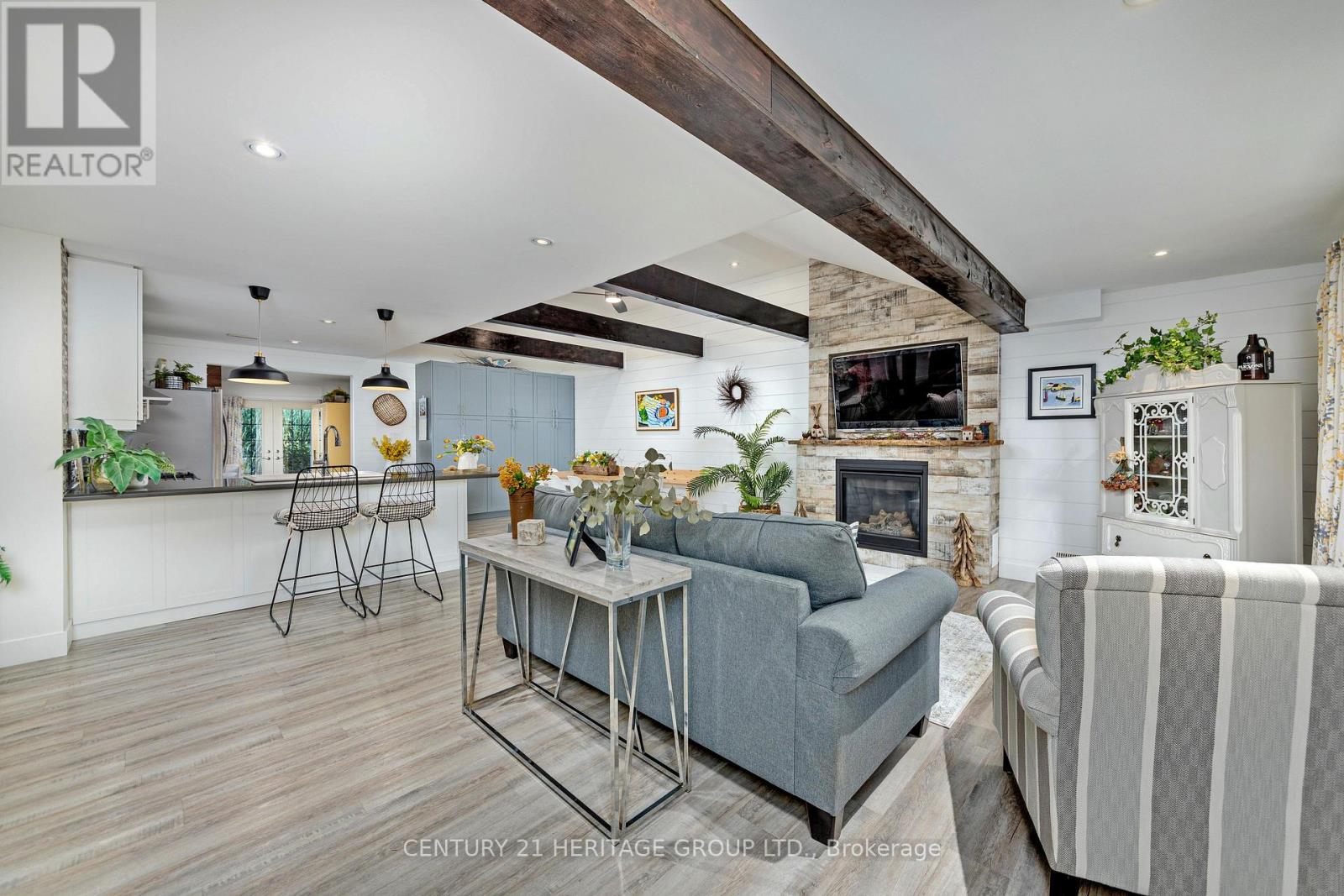 182 Parkview Drive, Innisfil (Gilford), Ontario  L0L 1R0 - Photo 11 - N12633370