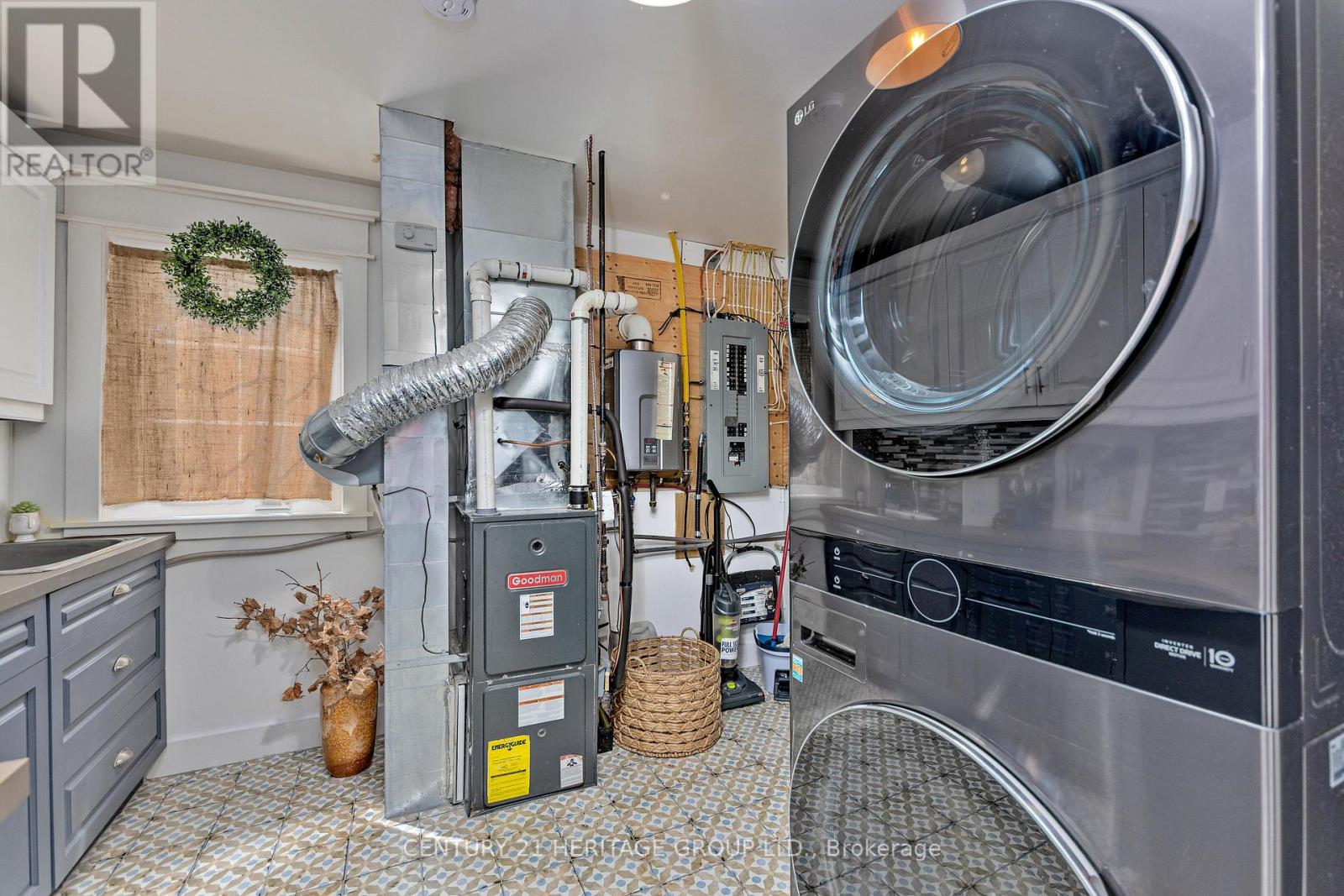 182 Parkview Drive, Innisfil (Gilford), Ontario  L0L 1R0 - Photo 23 - N12633370