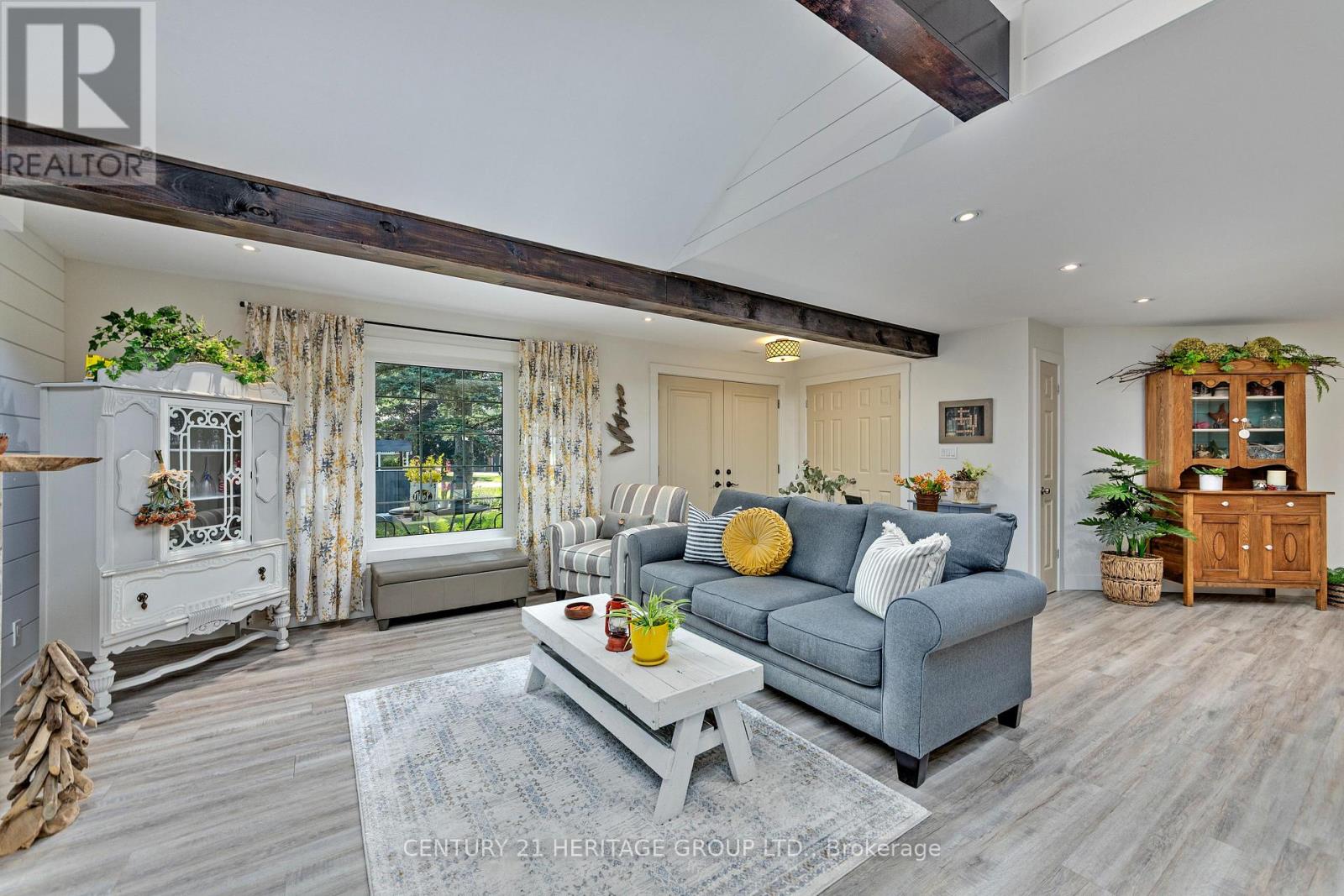 182 Parkview Drive, Innisfil (Gilford), Ontario  L0L 1R0 - Photo 4 - N12633370