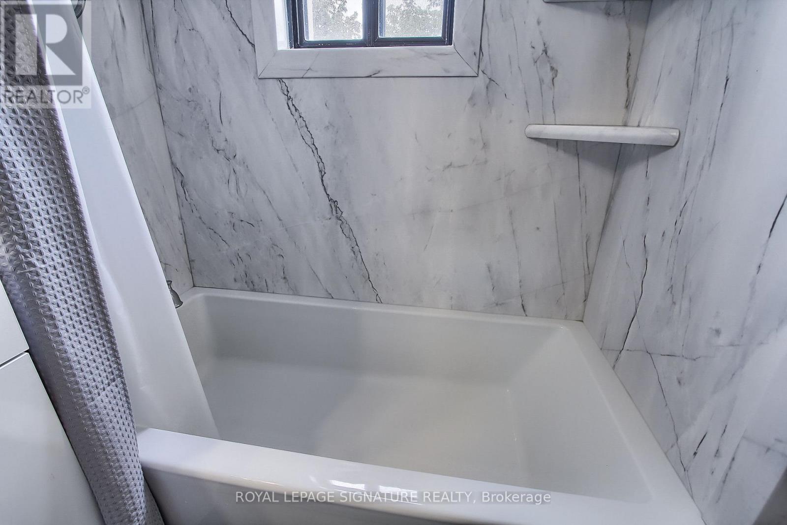 12 - 136 Scanlon Avenue, Bradford West Gwillimbury (Bradford), Ontario  L3Z 1G6 - Photo 30 - N12633400