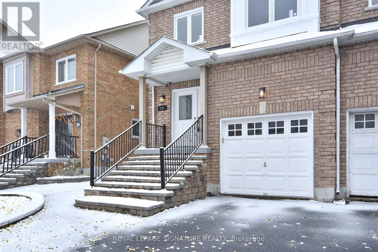 257 Deepsprings Crescent, Vaughan (Vellore Village), Ontario  L6A 3L5 - Photo 4 - N12633428