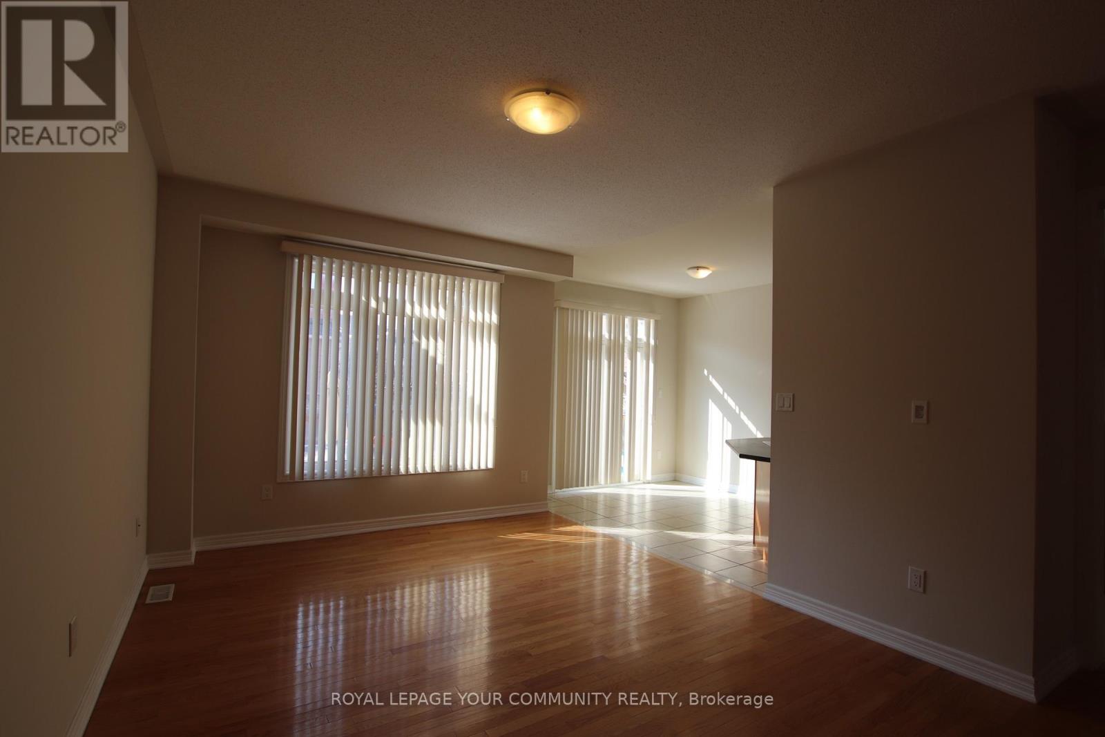 91 Gauguin Avenue, Vaughan (Patterson), Ontario  L4J 9J4 - Photo 5 - N12633476