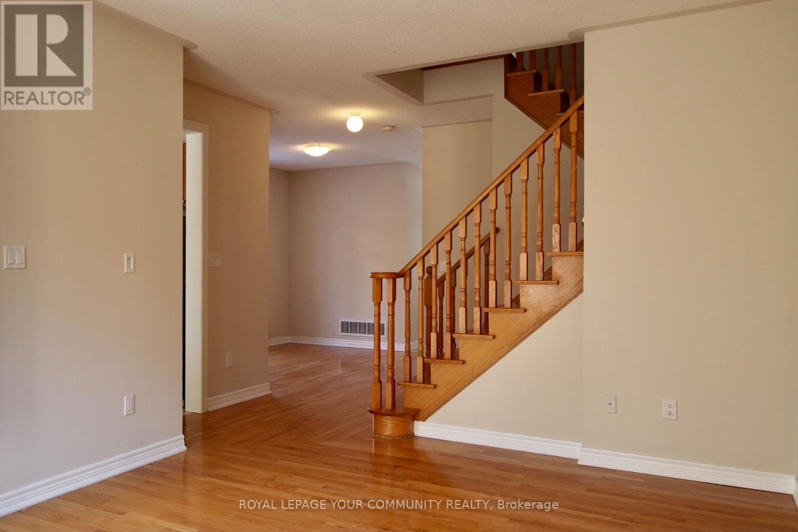 91 Gauguin Avenue, Vaughan (Patterson), Ontario  L4J 9J4 - Photo 6 - N12633476