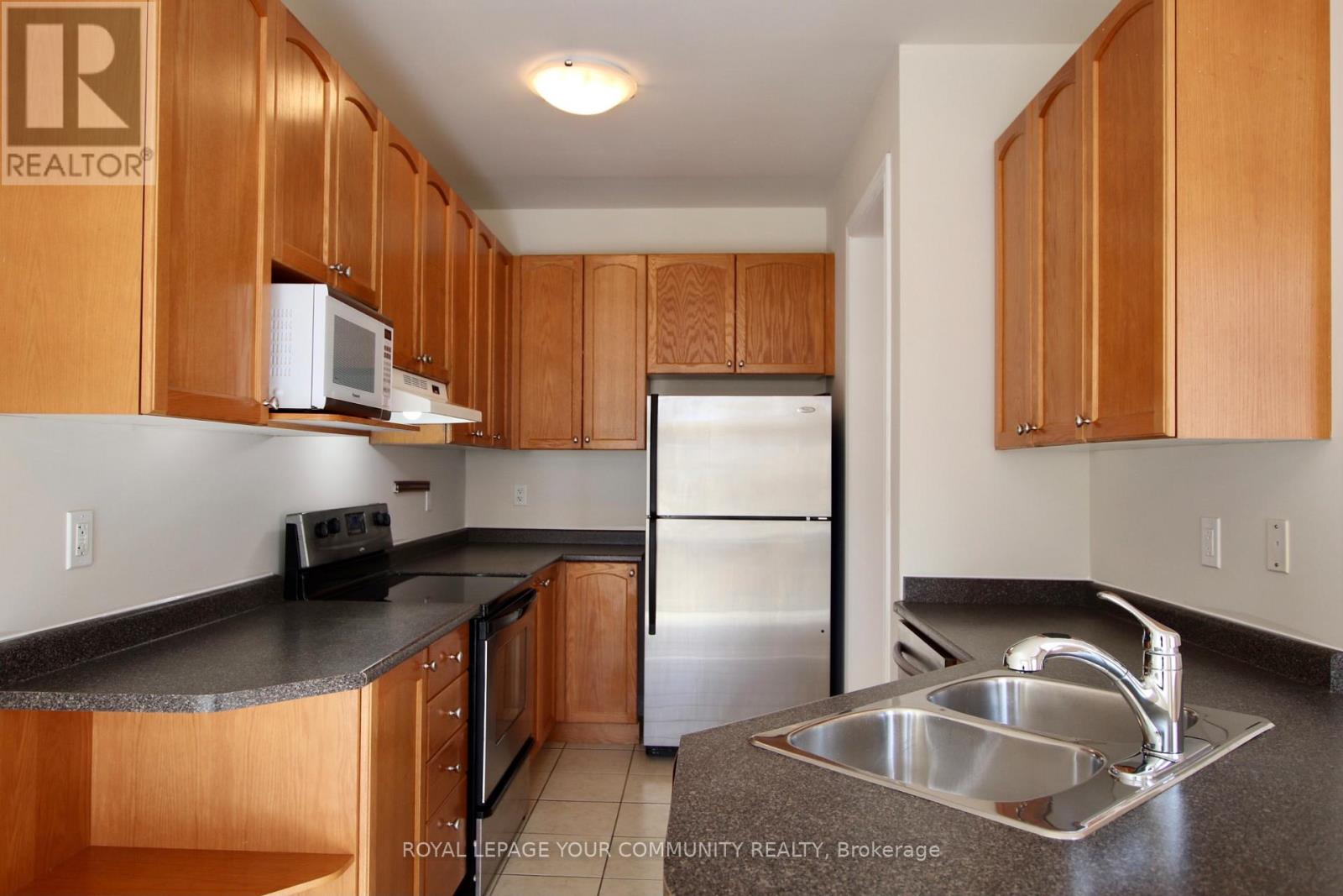 91 Gauguin Avenue, Vaughan (Patterson), Ontario  L4J 9J4 - Photo 9 - N12633476