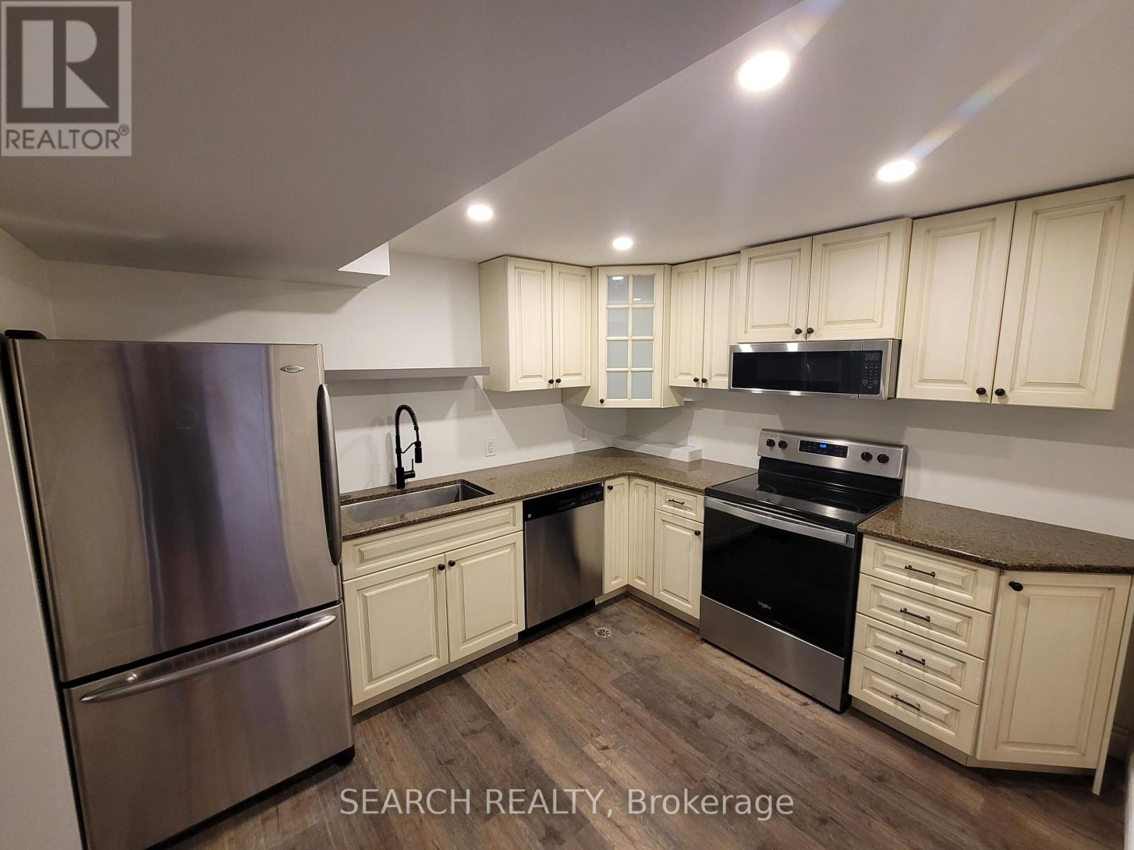 2 - 75 Edwina Court, Hamilton, Ontario  L8V 4M2 - Photo 11 - X12607966