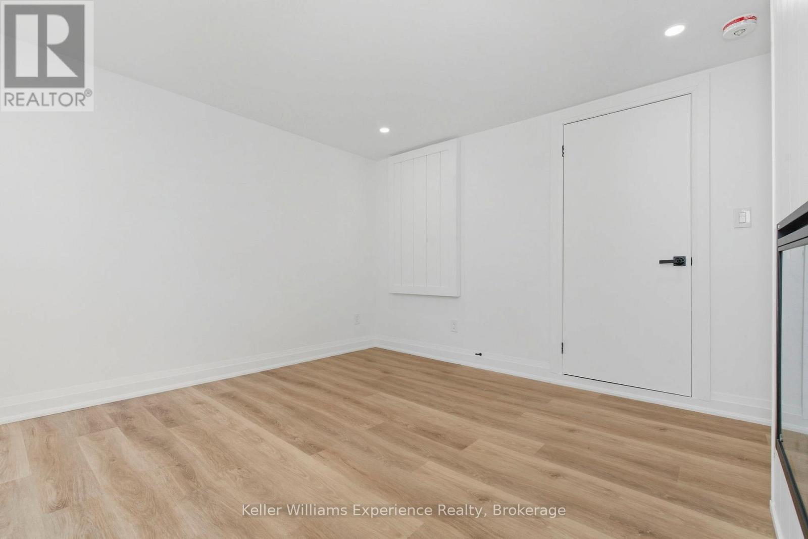 3355 Muskoka Street, Severn, Ontario L0K 2B0 - Photo 17 - S12540596