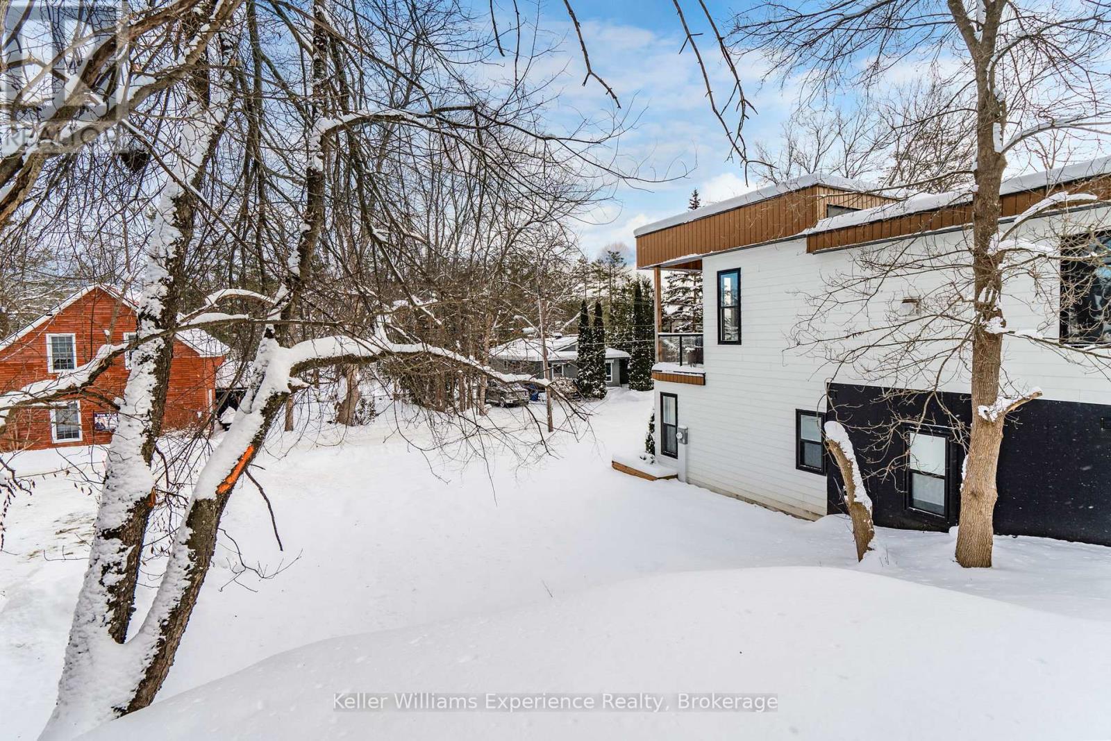 3355 Muskoka Street, Severn, Ontario L0K 2B0 - Photo 31 - S12540596