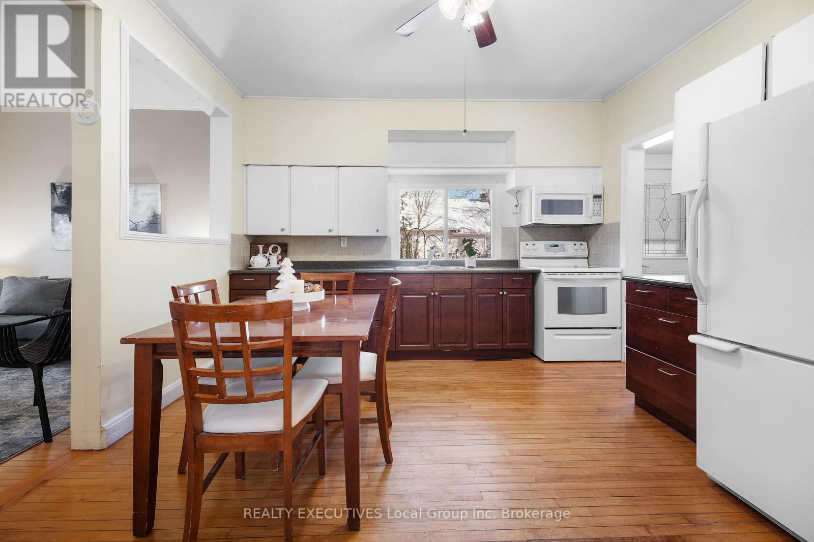 141 Bay Street, Callander, Ontario  P0H 1H0 - Photo 11 - X12633542