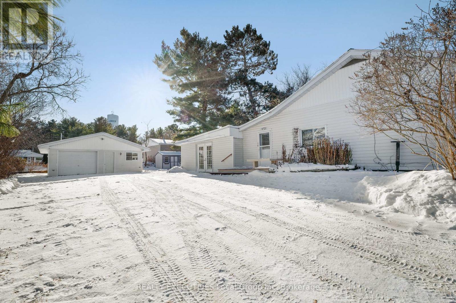 141 Bay Street, Callander, Ontario  P0H 1H0 - Photo 2 - X12633542