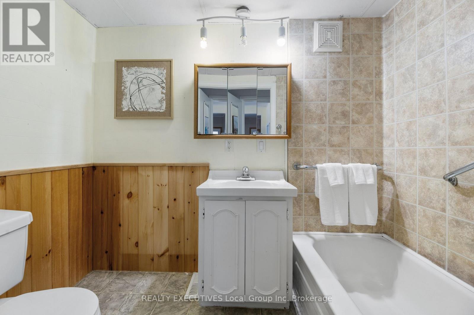 141 Bay Street, Callander, Ontario  P0H 1H0 - Photo 20 - X12633542