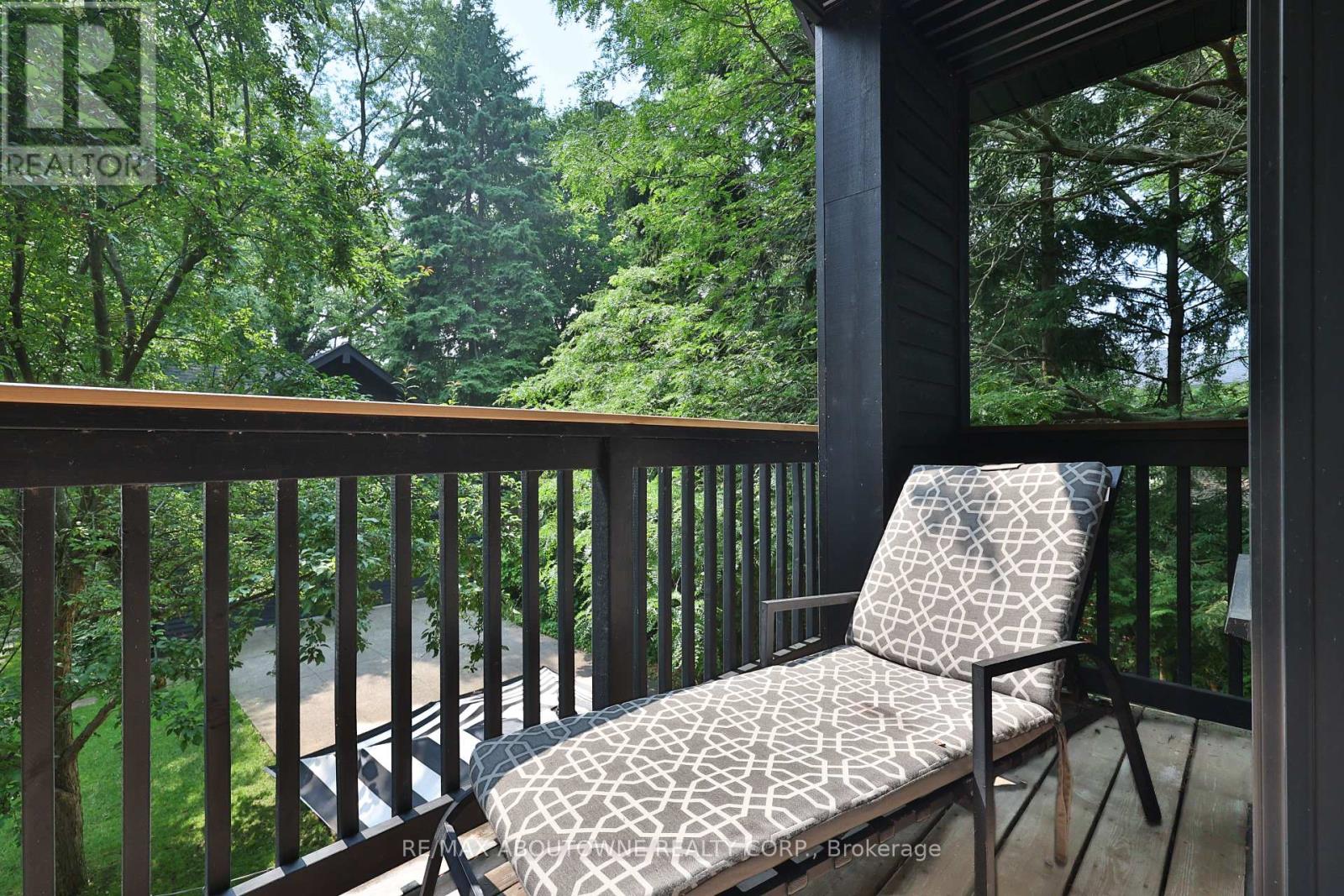 52 Kerr Street, Oakville, Ontario  L6K 3A1 - Photo 20 - W12633368