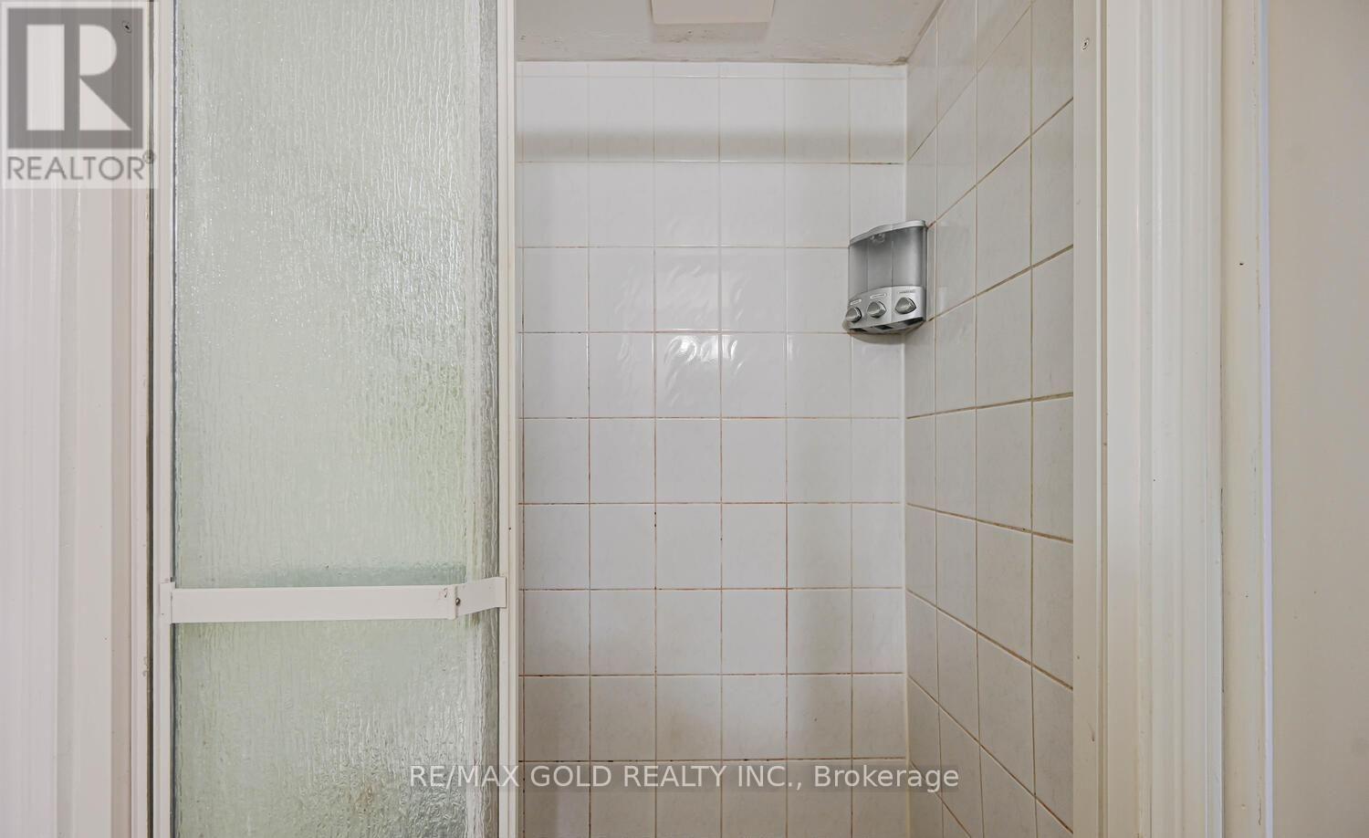 228 Martindale Crescent, Brampton, Ontario  L6X 2V2 - Photo 27 - W12633378