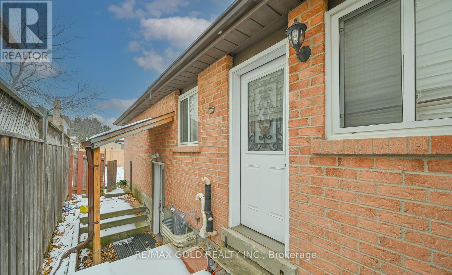 228 Martindale Crescent, Brampton, Ontario  L6X 2V2 - Photo 28 - W12633378
