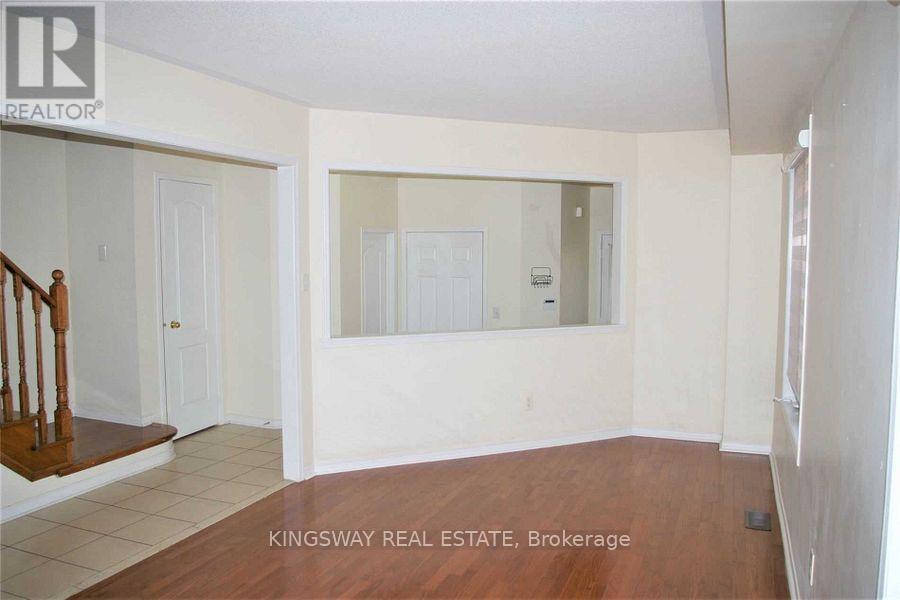 3022 Mission Hill Drive, Mississauga, Ontario  L5M 0C1 - Photo 3 - W12633450