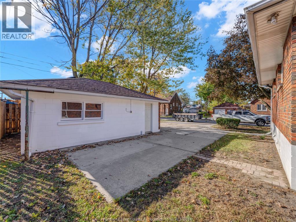 1705-07 Alexis Rd, Windsor, Ontario  N8Y 4P6 - Photo 11 - 25031567