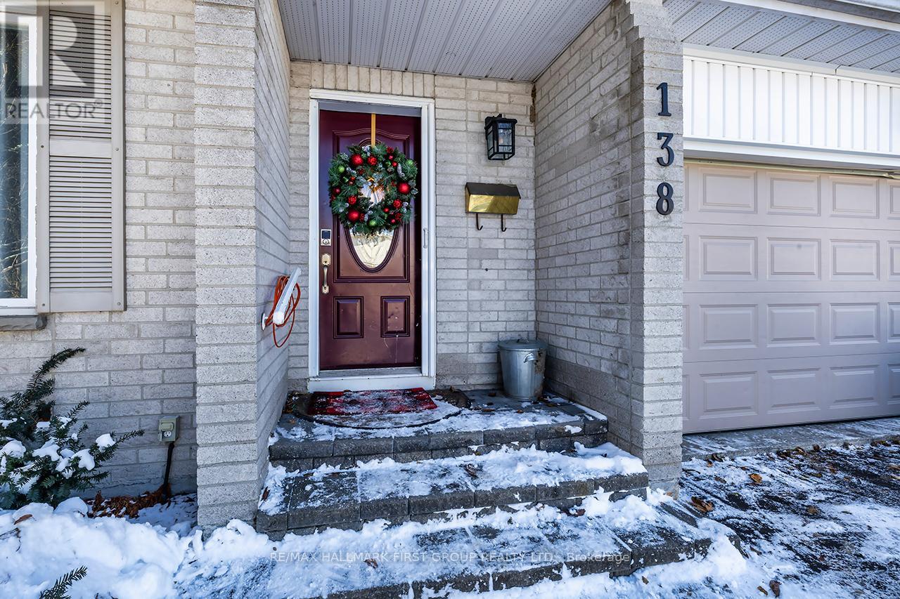 138 ORCHARD HEIGHTS DRIVE, Clarington, Ontario