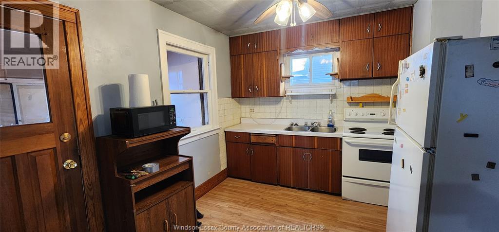 1634 Albert Street, Windsor, Ontario N8Y 3R5 - Photo 4 - 25031242