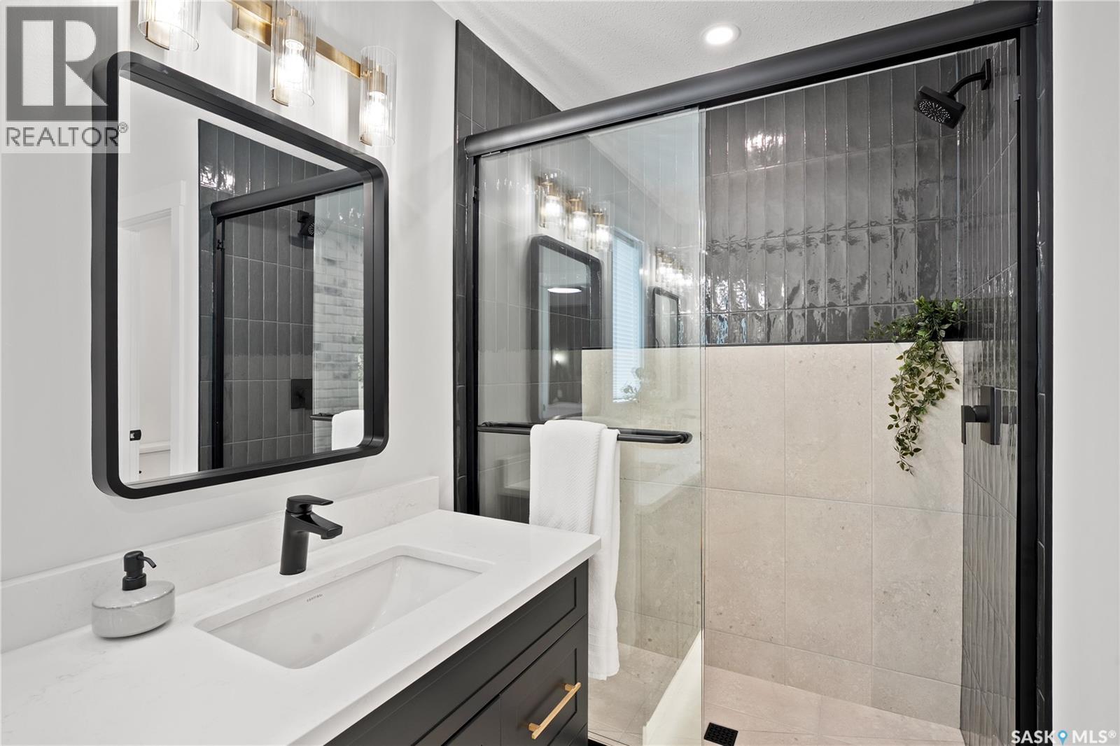 407 Doran Crescent, Saskatoon, Saskatchewan S7V 1L1 - Photo 13 - SK000008