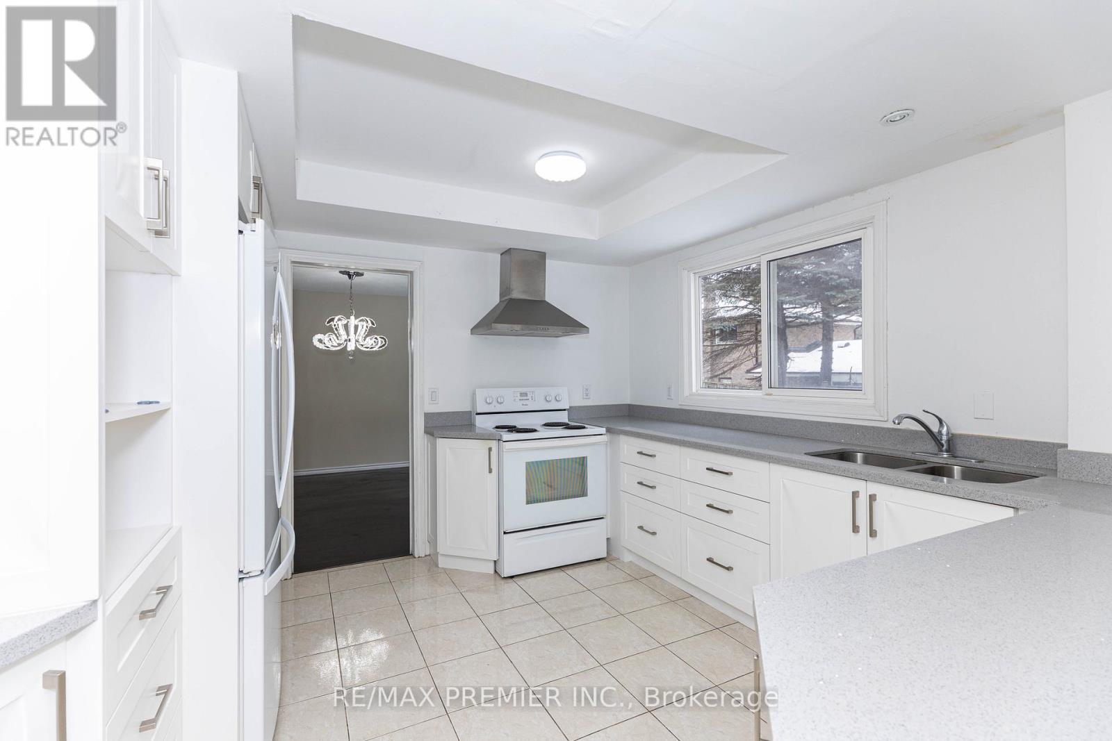 3161 Bayview Avenue, Toronto, Ontario  M2K 1G2 - Photo 4 - C12582292