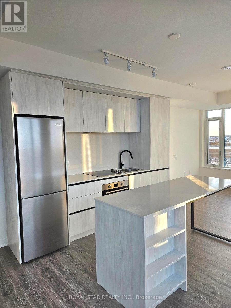 1210 - 2495 Eglinton Avenue W, Mississauga, Ontario  L5M 2T2 - Photo 2 - W12631764