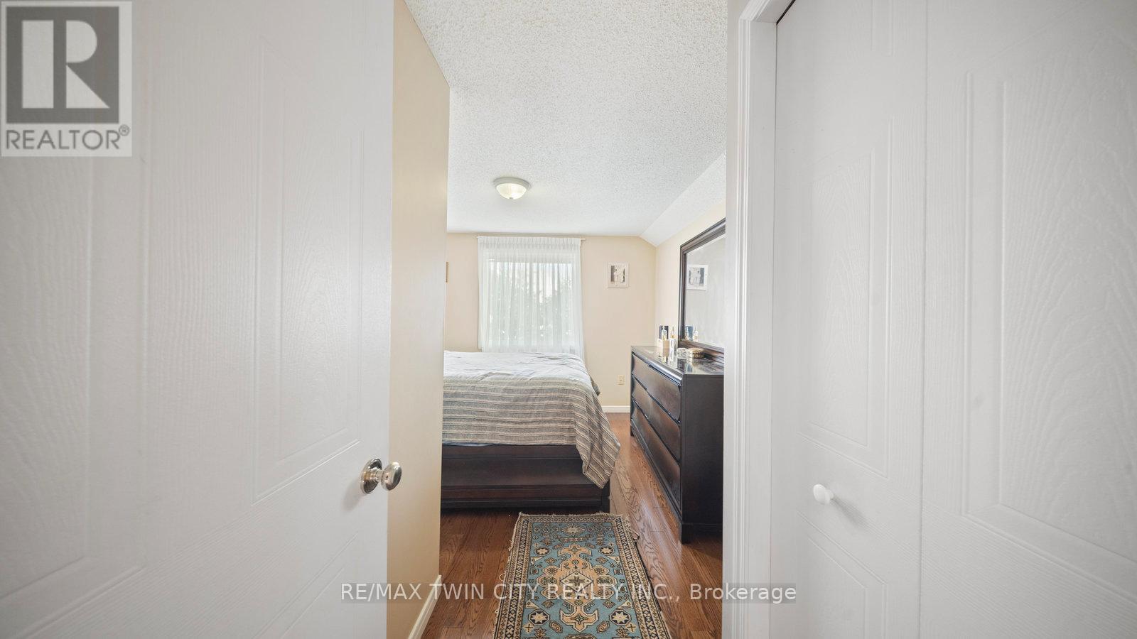 38 Sinclair Street, Guelph, Ontario  N1L 1R8 - Photo 16 - X12633366