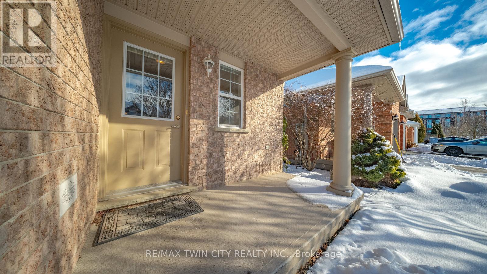 38 Sinclair Street, Guelph, Ontario  N1L 1R8 - Photo 3 - X12633366