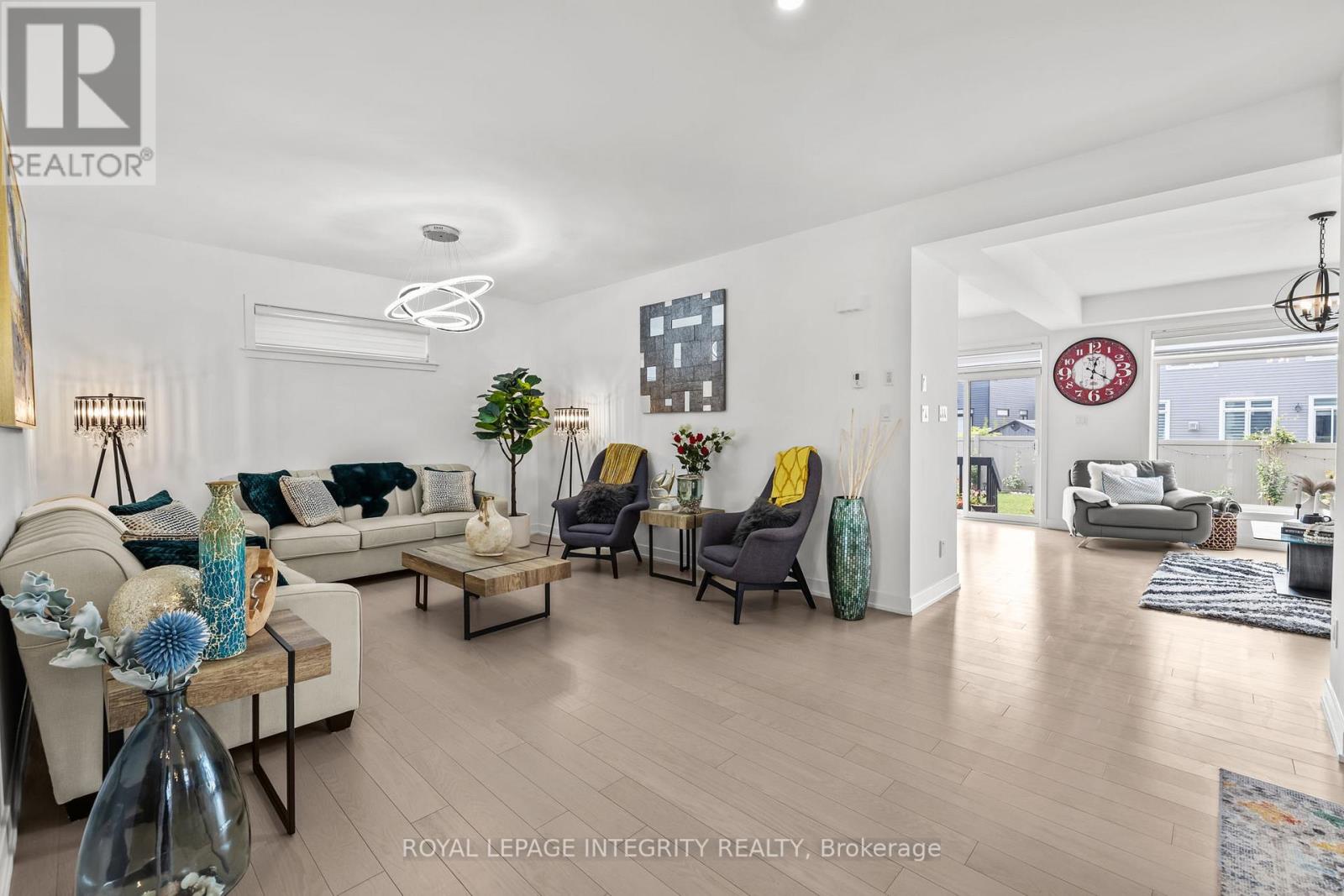 50 Angel Heights, Ottawa, Ontario K2S 2N4 - Photo 6 - X12633548