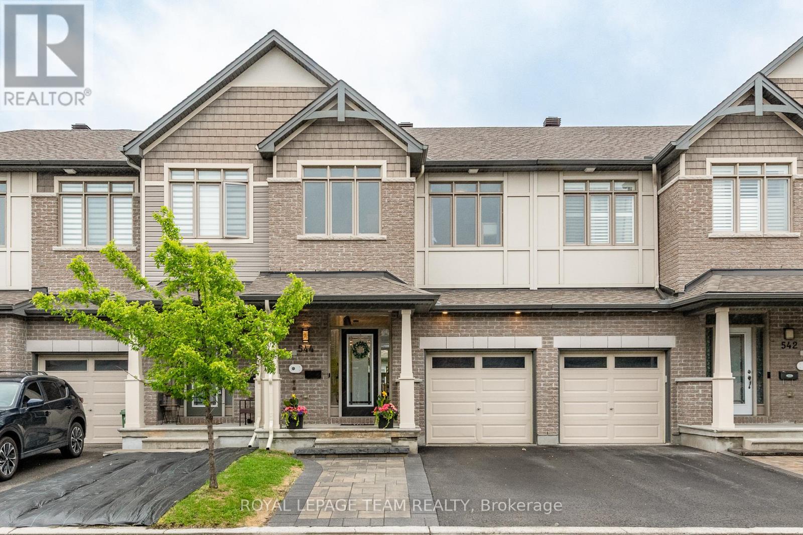 544 RIOJA STREET, Ottawa, Ontario