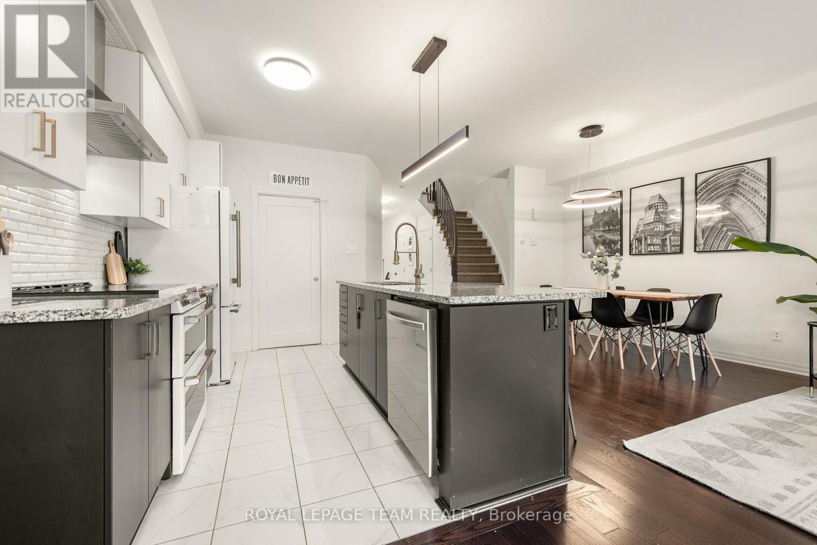 544 Rioja Street, Ottawa, Ontario  K2S 0V8 - Photo 17 - X12633582