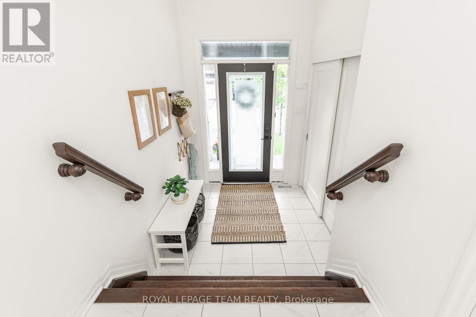 544 Rioja Street, Ottawa, Ontario  K2S 0V8 - Photo 5 - X12633582