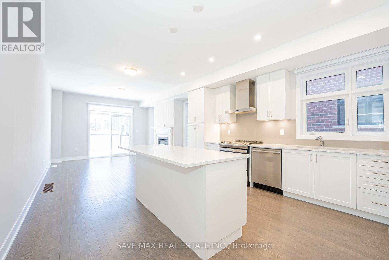 93 Cornell Rouge Boulevard, Markham, Ontario  L6B 1R1 - Photo 20 - N12613148