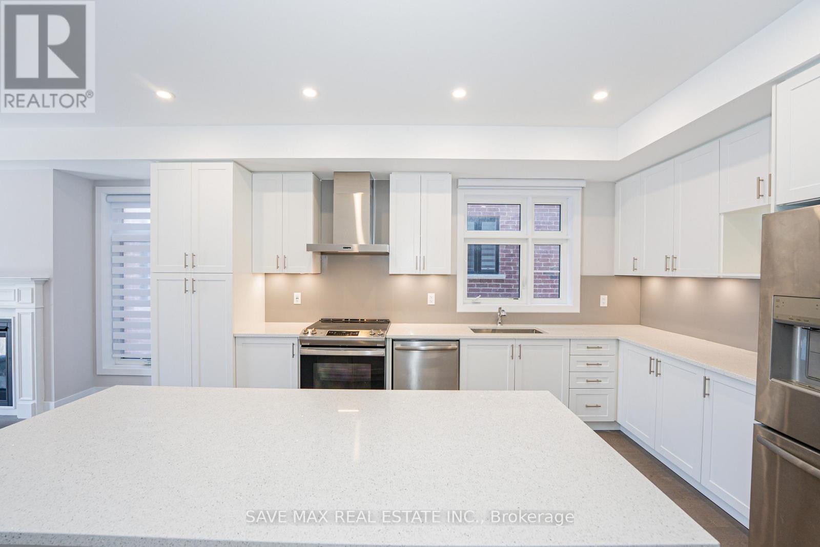 93 Cornell Rouge Boulevard, Markham, Ontario  L6B 1R1 - Photo 23 - N12613148